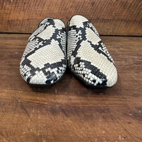 Aquatalia Revy Snake Embossed Weatherproof Loafer White 7.5 - Picture 5 of 12